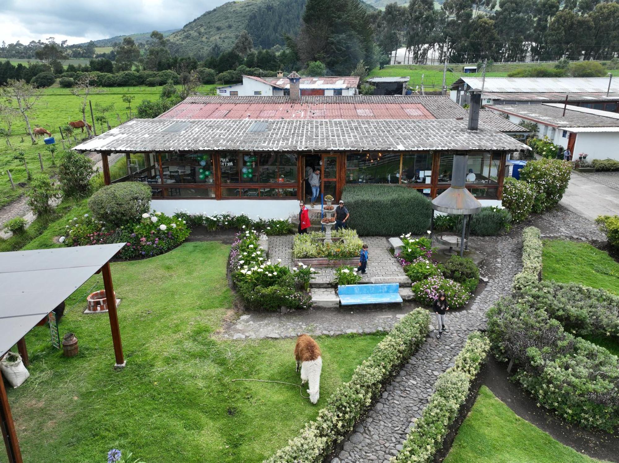 Hacienda El Rejo Villa Machachi Exterior photo